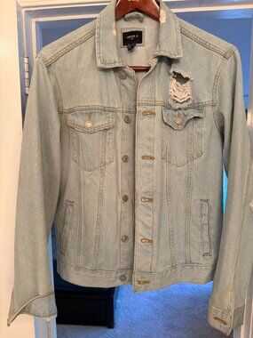 Forever 21 Men's Distressed Light Wash Denim Trucker Jacket